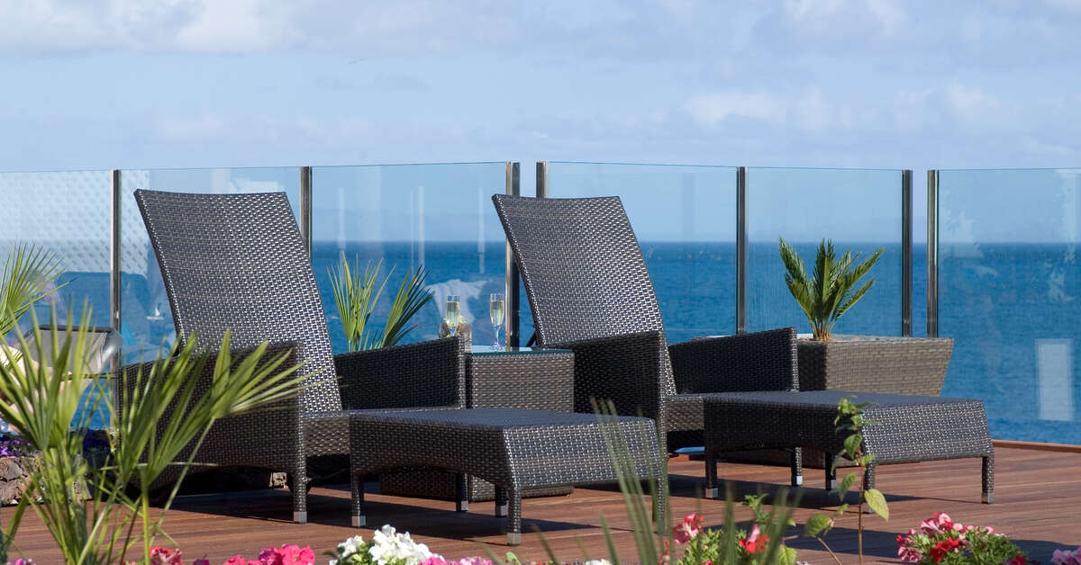 Ein Foto von der Terrasse im Pestana Carlton Madeira