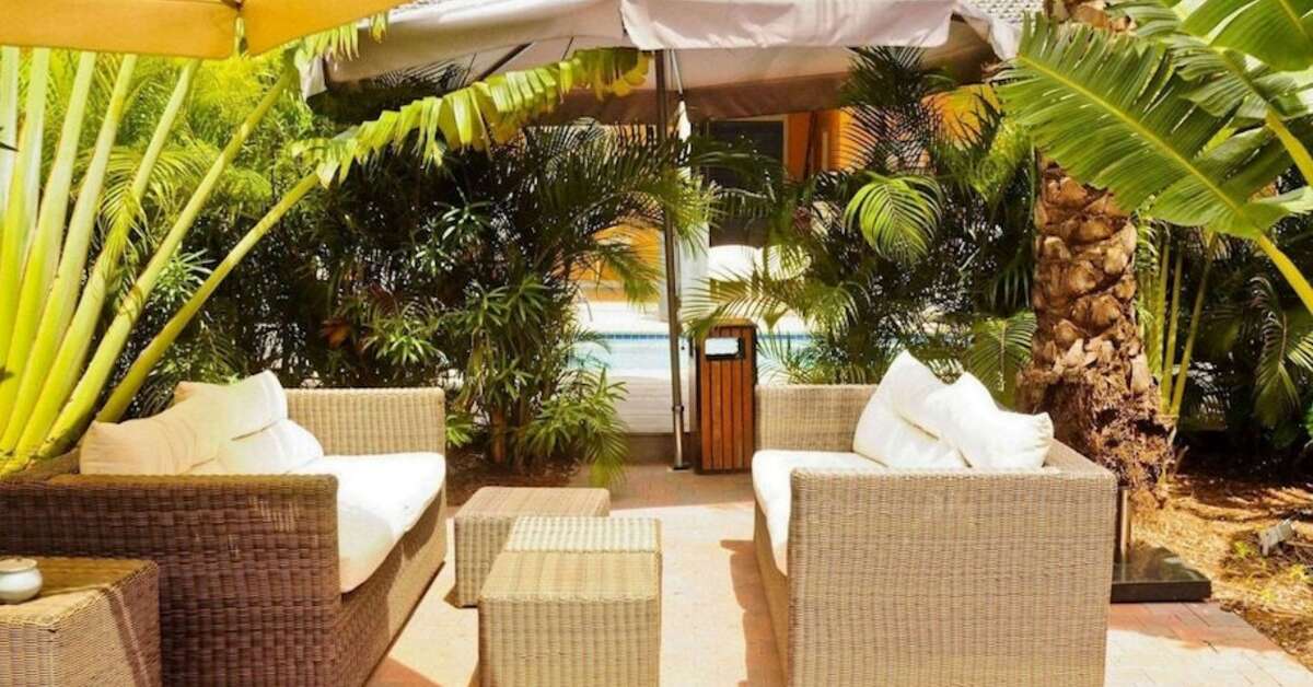 Een foto van het terras bij Hotel 't Klooster