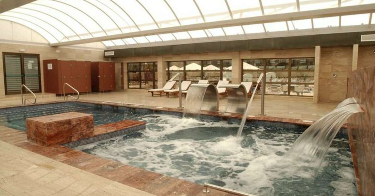 Een foto van het zwembad bij Hotel Rosamar