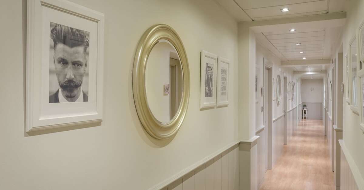 Een foto van het interieur van Matheu Hostal