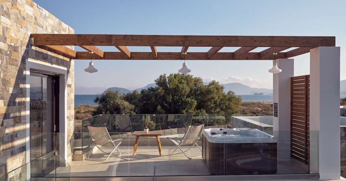 Ein Foto von der Terrasse im Golden Sun Resort & Spa