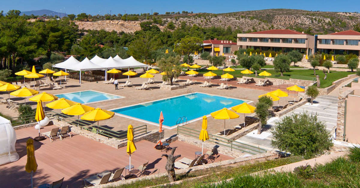 Een foto van het zwembad bij Royal Paradise Beach Resort & Spa