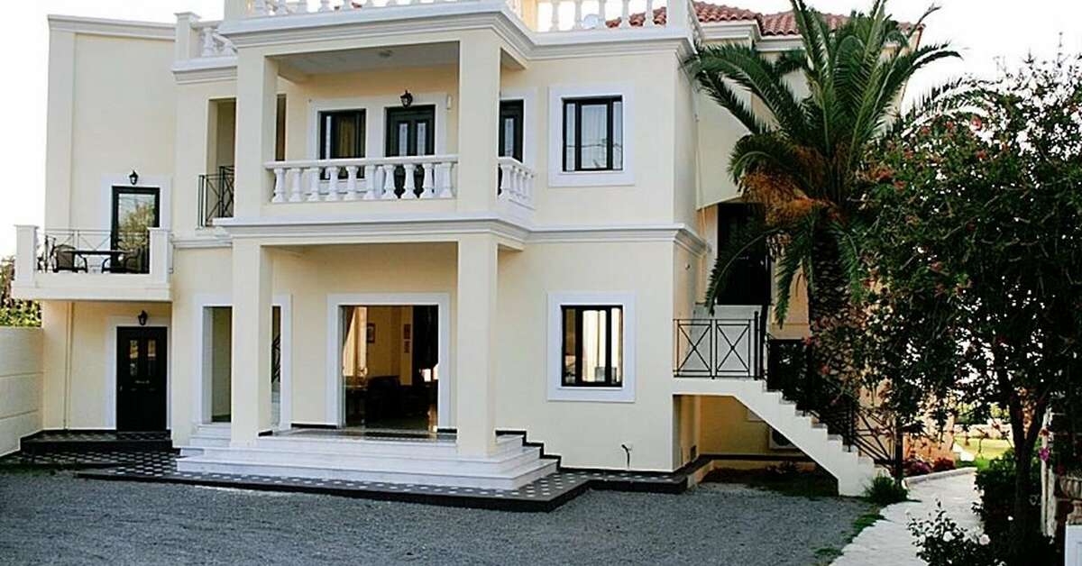 Een foto van de buitenkant van Antilia Appartementen