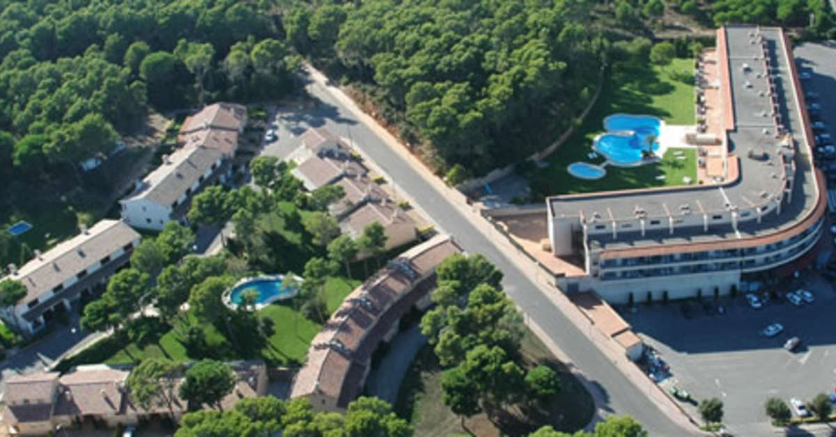 Een foto van de buitenkant van Aparthotel & Village Golf Beach