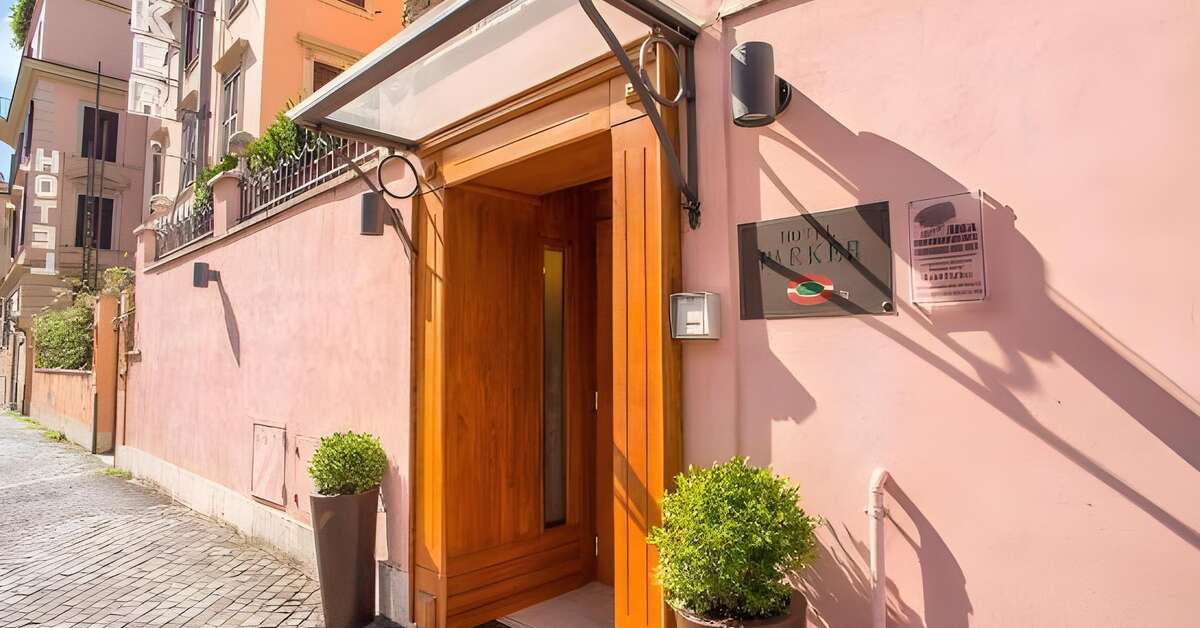 Een foto van de buitenkant van Hotel Parker
