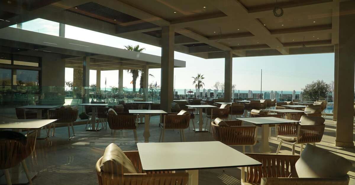 Een foto van de faciliteiten bij Almyros Beach Hotel