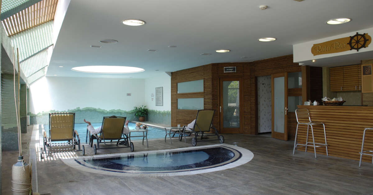 Een foto van het zwembad bij Grand Cettia Hotel