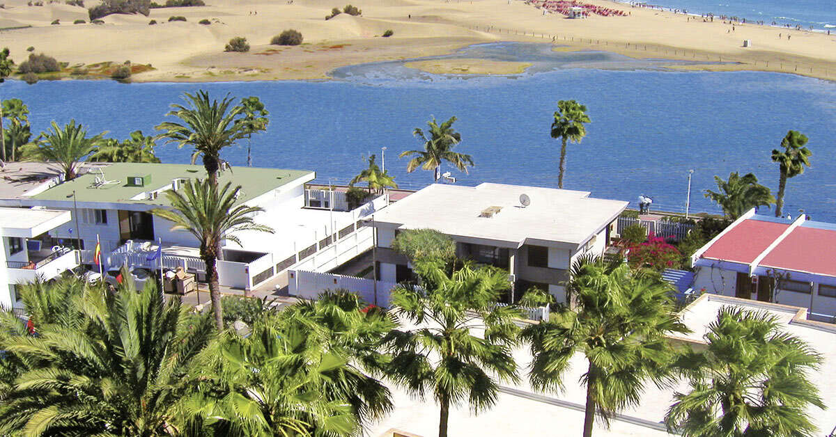 Een foto van de buitenkant van Appartementen Oasis Maspalomas