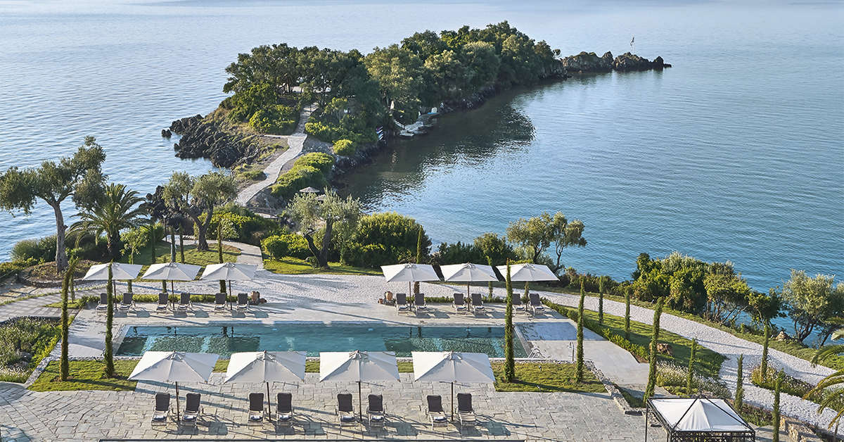 Een foto van het zwembad bij Corfu Imperial Grecotel Beach Luxe Resort