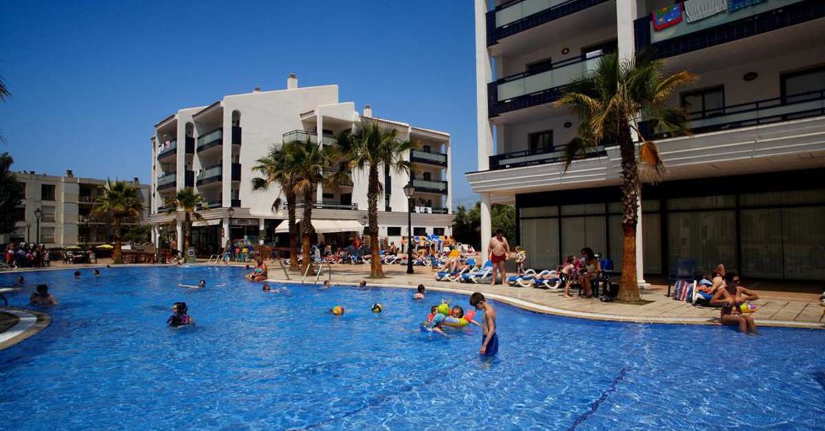 Een foto van het zwembad bij Appartementen Pins Platja