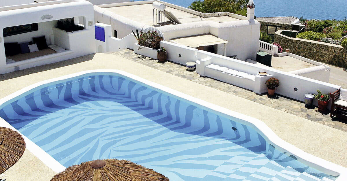 Een foto van het zwembad bij Mykonos Princess Hotel