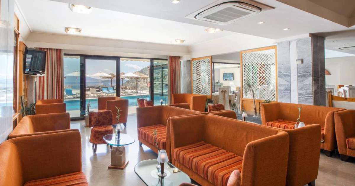 Een foto van het interieur van Hotel John & George