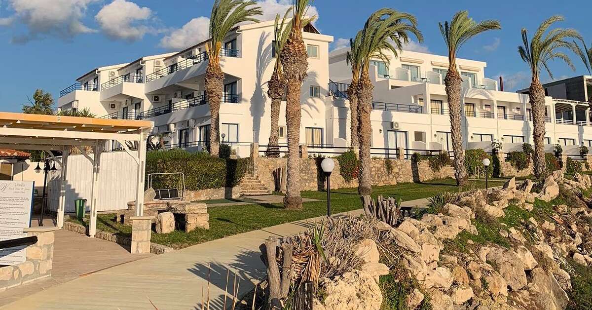 Een foto van Vrachia Beach Hotel & Suites