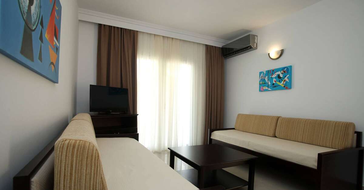 Een foto van Naias Beach Hotel