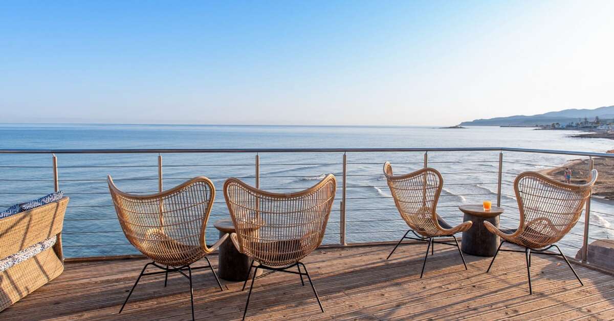 Een foto van het terras bij Ikaros Beach Luxury Resort & Spa