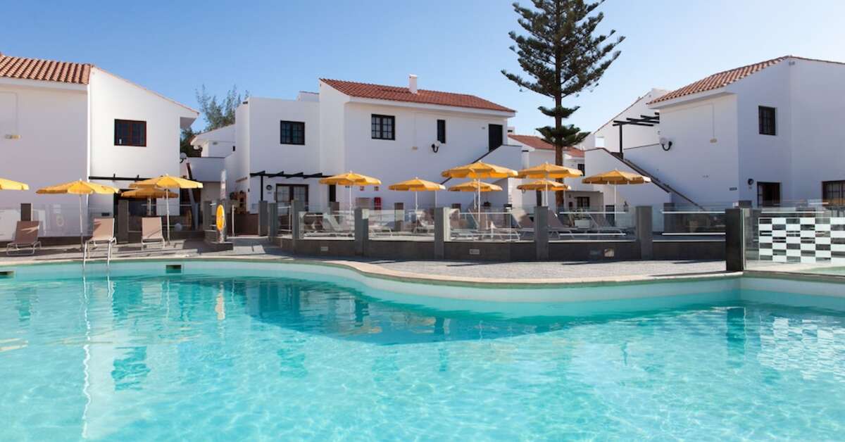 Een foto van het zwembad bij Appartementen Villa Florida