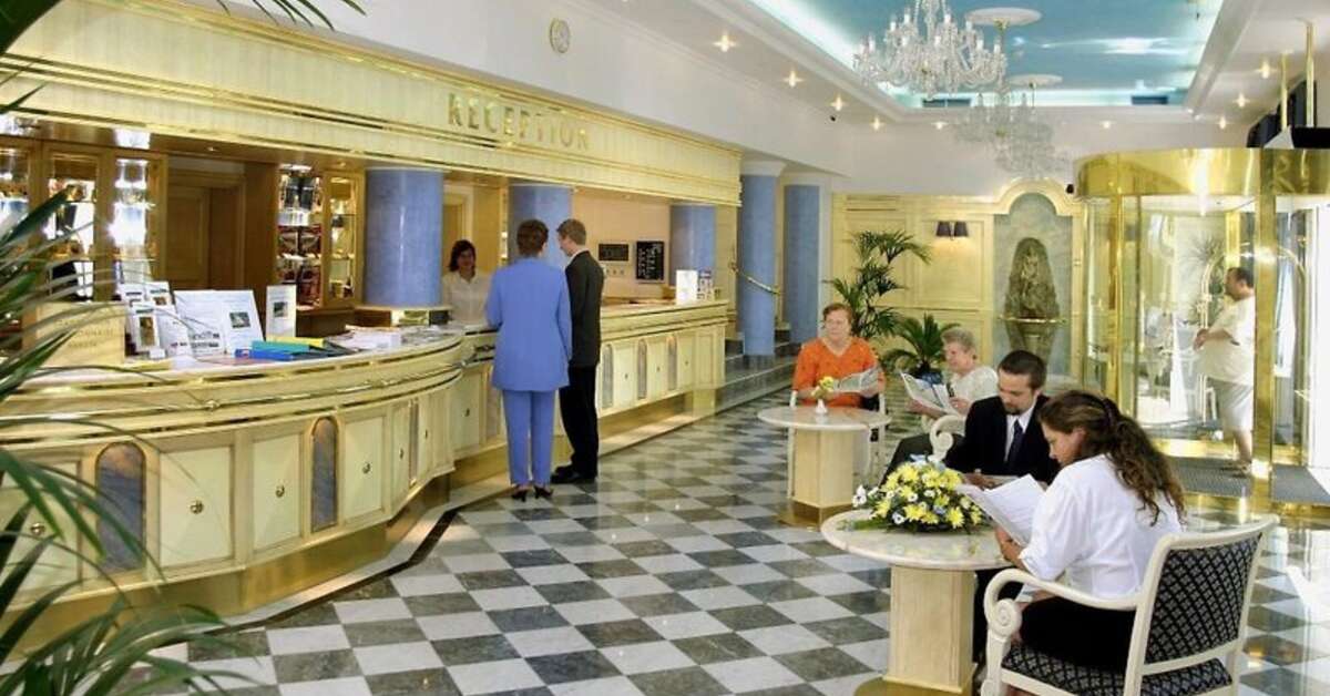 Een foto van het interieur van Ensana Pacifik