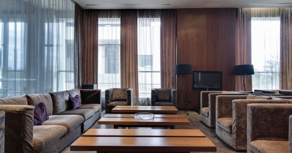 Een foto van het interieur van Badalona Tower