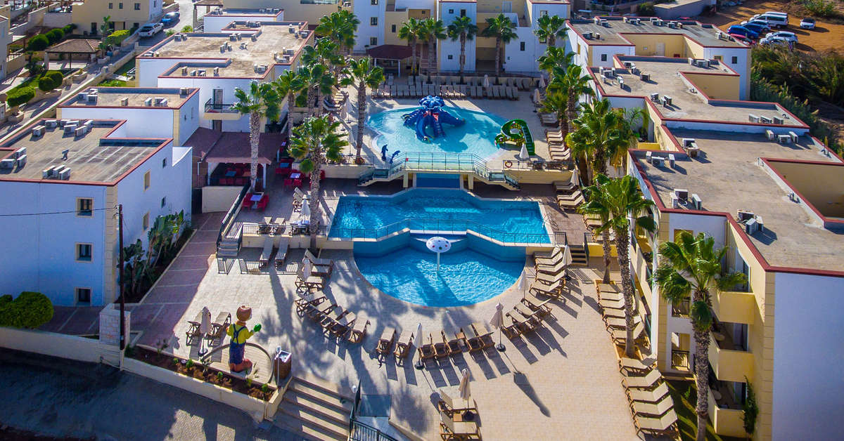 Een foto van het zwembad bij Gouves Water Park Holiday Resort