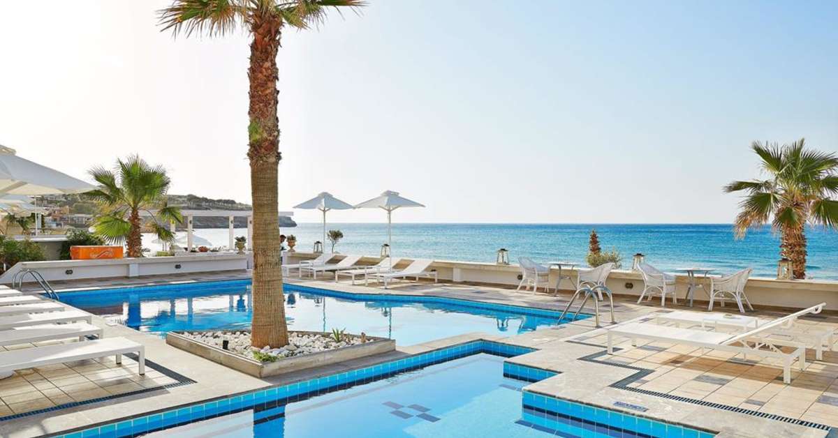 Een foto van een overzicht van Petradi Beach Lounge Hotel
