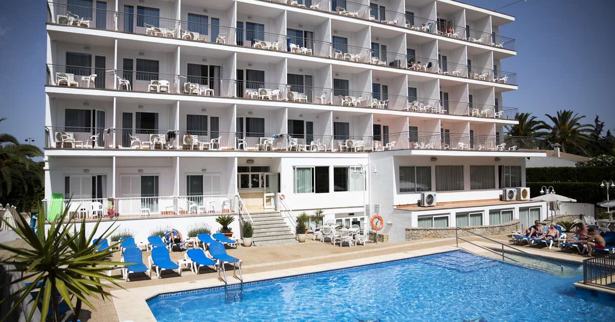 Een foto van het zwembad bij Don Miguel Playa Hotel