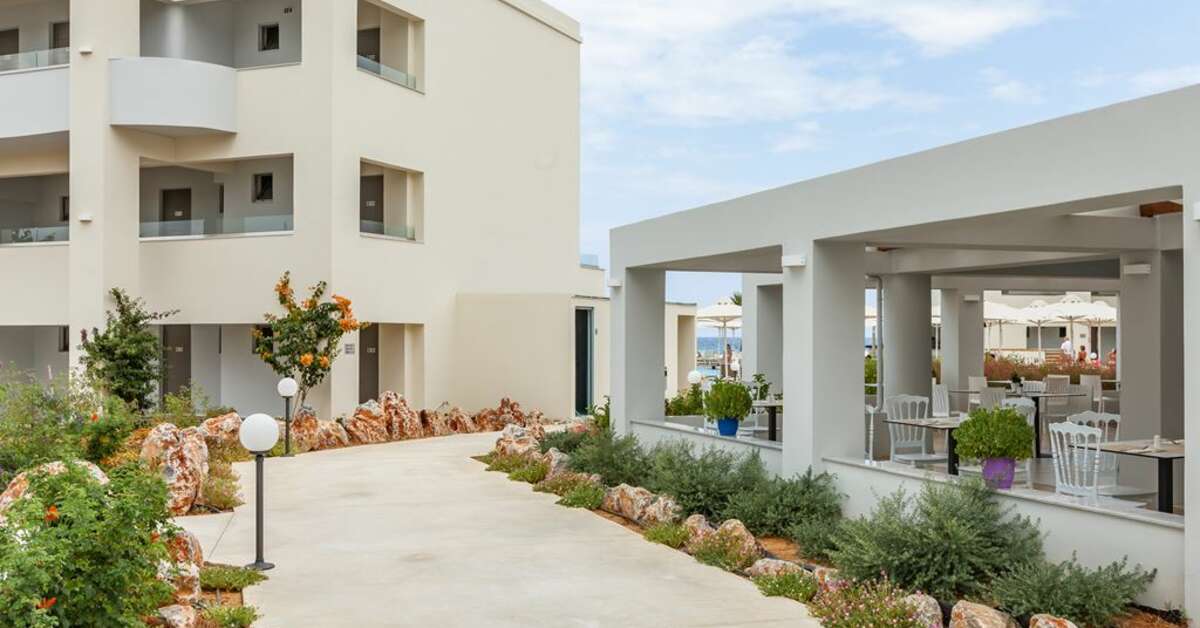 Een foto van de buitenkant van Harmony Rethymno Beach Hotel