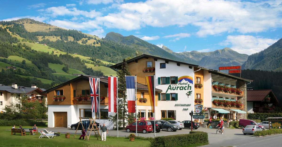 Een foto van een overzicht van Hotel Aurach