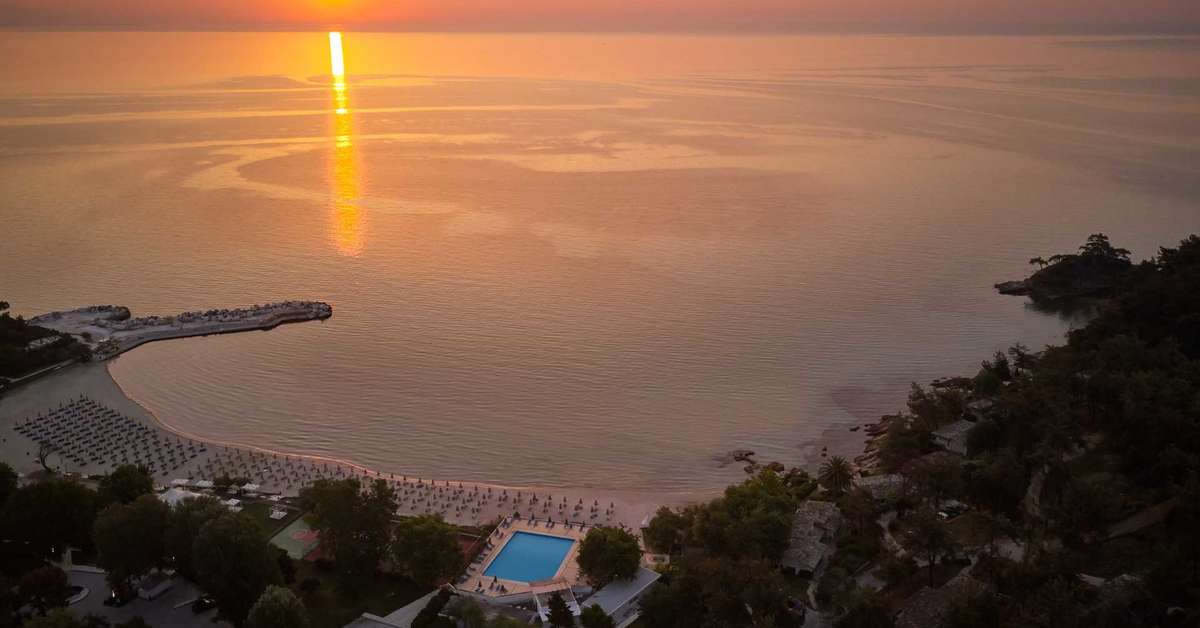 Een foto van de buitenkant van Makryammos Bungalows
