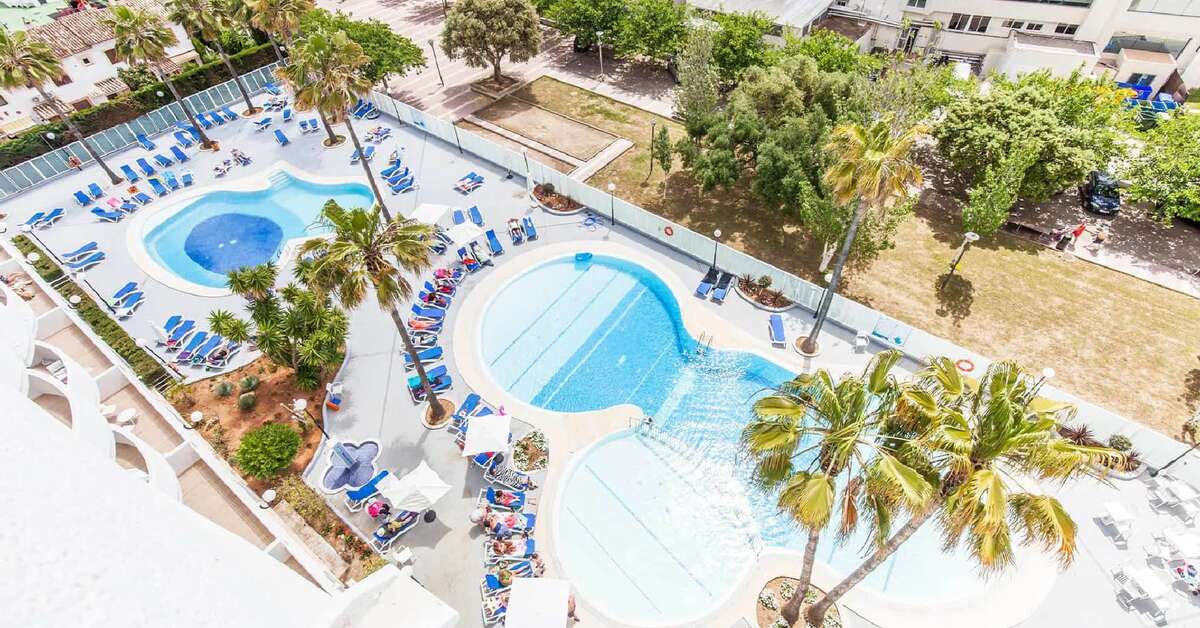 Een foto van het zwembad bij Blue Sea Gran Playa