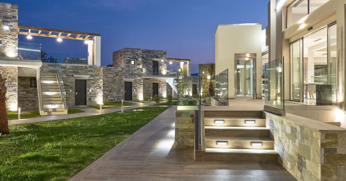 Ein Foto von der Außenansicht des Golden Sun Resort & Spa