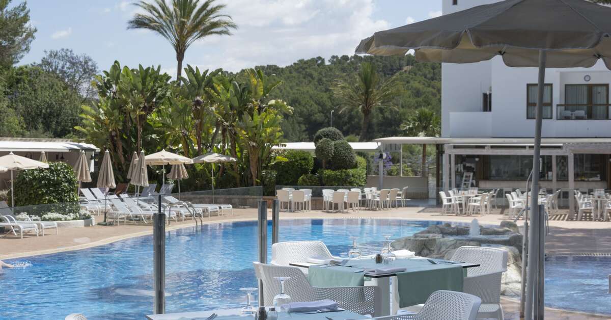 Ein Foto vom Pool im Ona Palmira Paguera