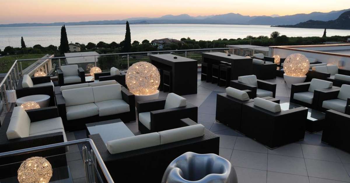 Een foto van het terras bij Parc Hotel Germano