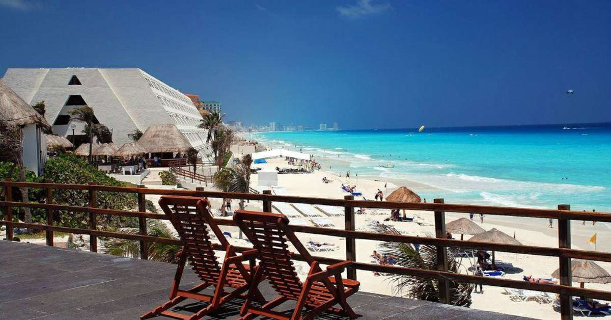 Een foto van de buitenkant van Grand Oasis Cancun
