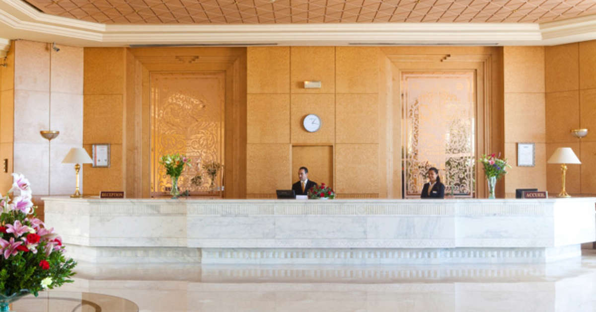 Een foto van het interieur van El Mouradi Skanes Beach