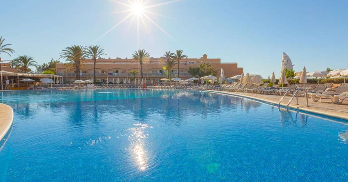 Een foto van Sirenis Seaview Country Club