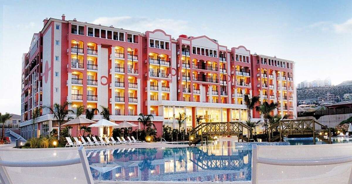 Een foto van het zwembad bij Hotel Bonalba Alicante