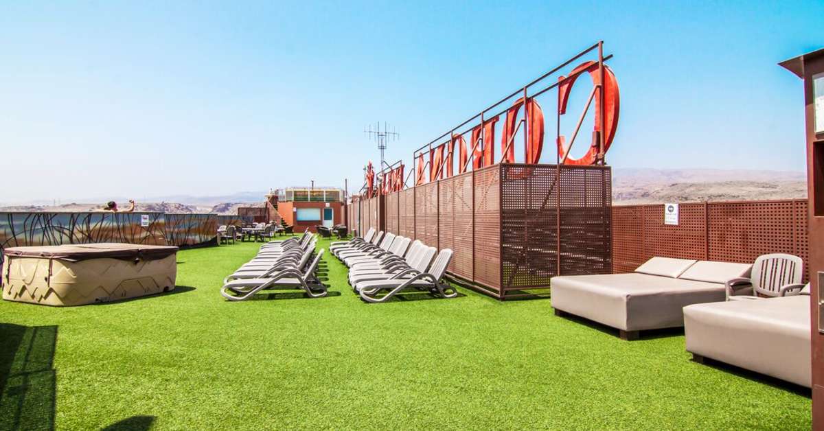 Een foto van het terras bij Appartementen Corona Roja