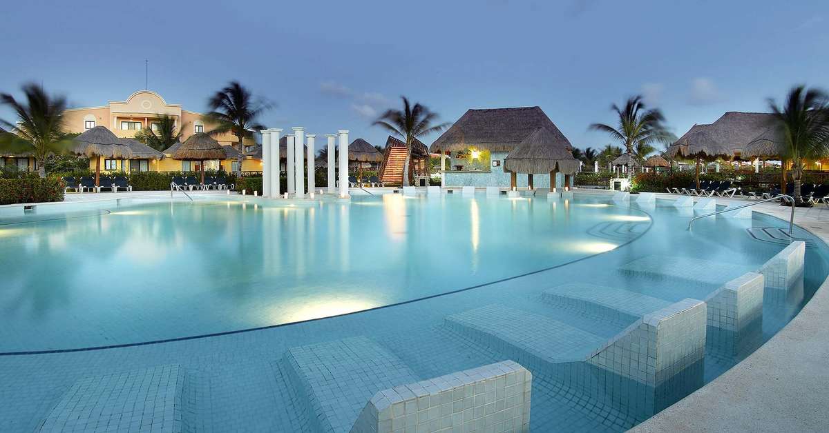 Een foto van het zwembad bij Grand Palladium Colonial Resort & Spa