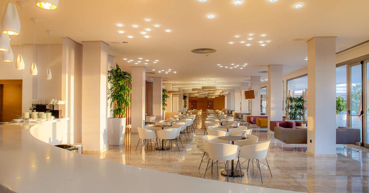 Een foto van het interieur van RH Bayren Hotel & Spa
