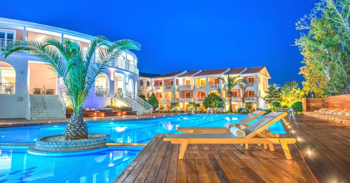 Een foto van het zwembad bij Bitzaro Palace Hotel
