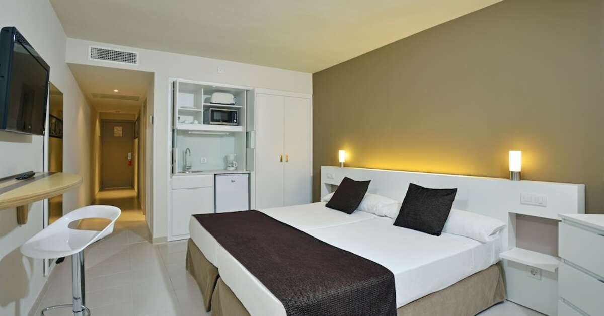 Ein Foto Innside by Melia Wave Calvia