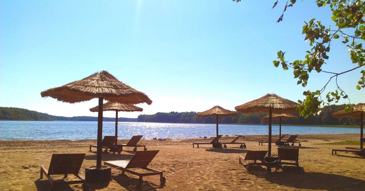 Een foto van het strand bij Ahorn Seehotel Templin
