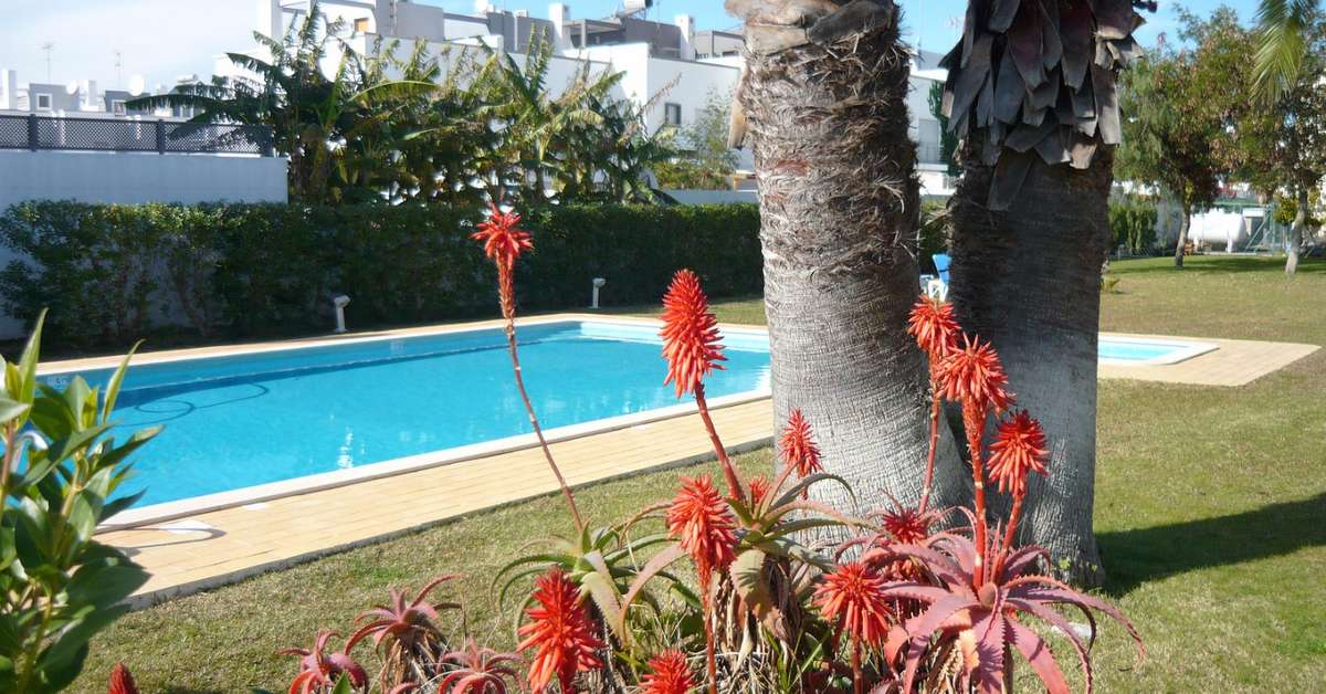 Een foto van het zwembad bij Praia Da Lota Hotel & Appartementen