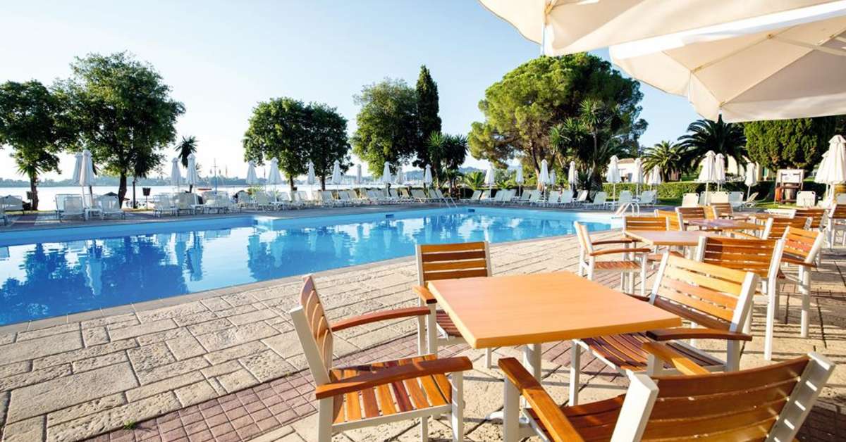 Een foto van het zwembad bij Dreams Corfu Resort & Spa