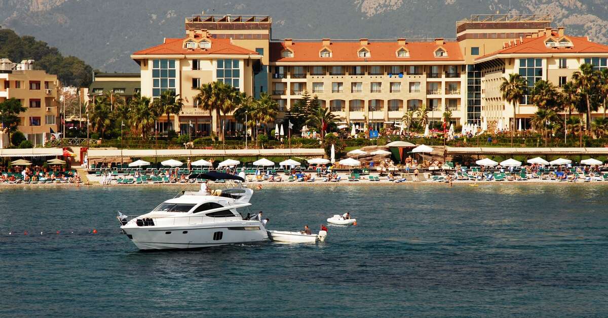 Een foto van de buitenkant van Fame Residence Kemer & Spa