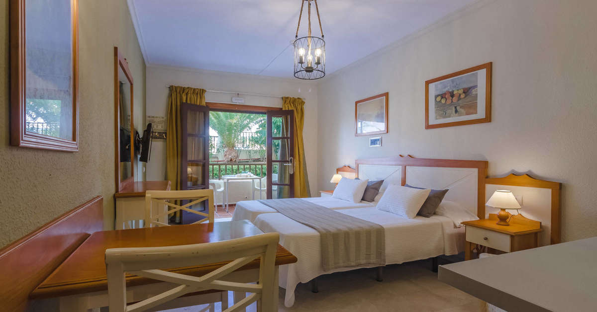 Ein Foto Klayman Olivina Aparthotel