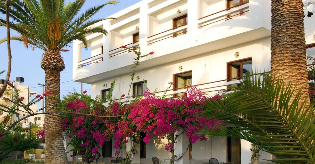 Een foto van de buitenkant van Lato Hotel