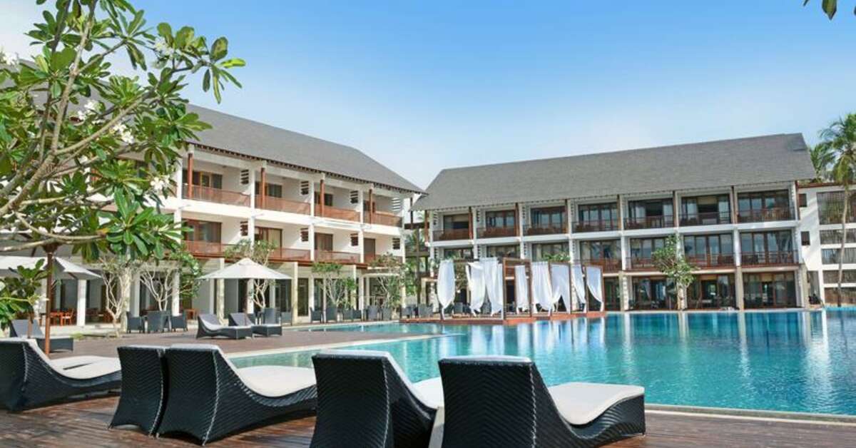Een foto van het zwembad bij Suriya Luxury Resort