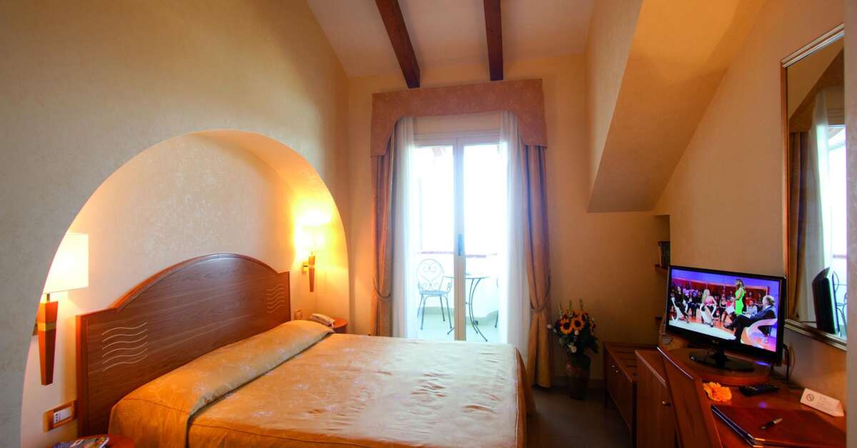 Ein Foto Hotel Tirreno