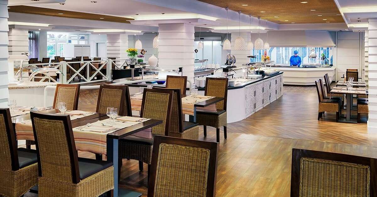 Een foto van het interieur van H10 Vintage Salou
